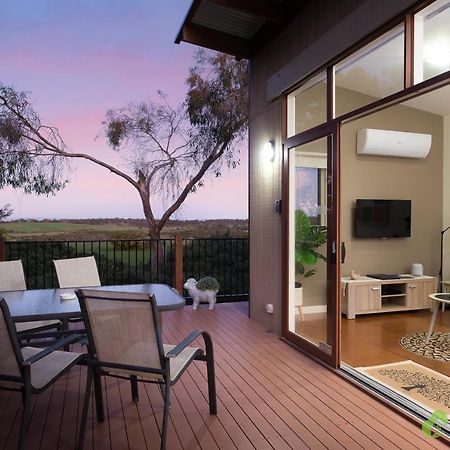 Rural 5 Star Villa'S With Resort Amenities Cowes Esterno foto