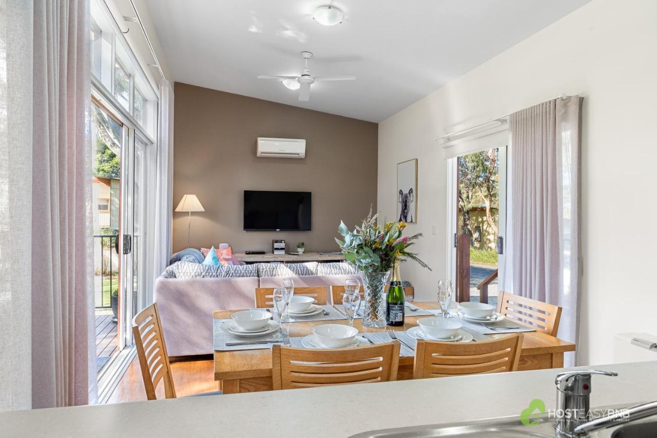 Rural 5 Star Villa'S With Resort Amenities Cowes Esterno foto