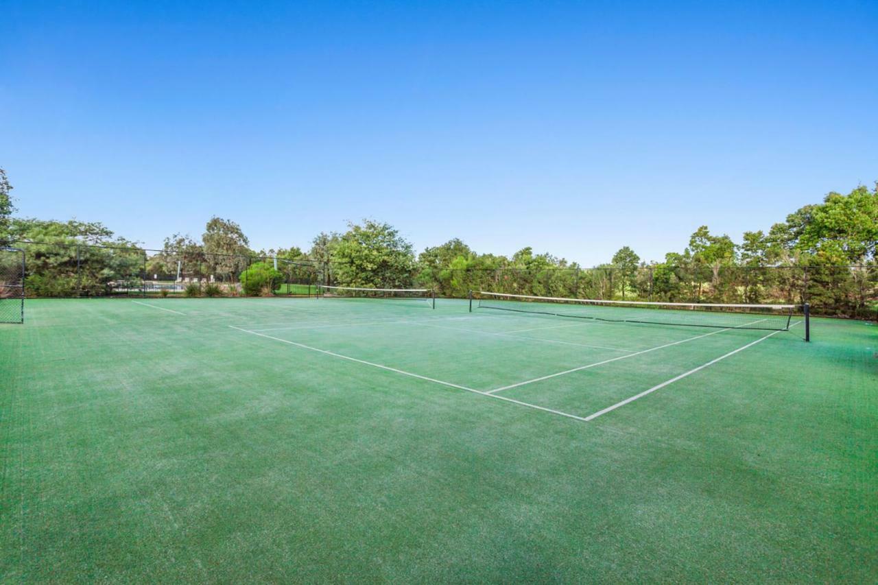 Rural 5 Star Villa'S With Resort Amenities Cowes Esterno foto